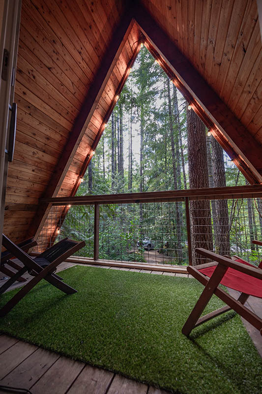 Replica first editions and vintage hi-fi at Little Owl Cabin